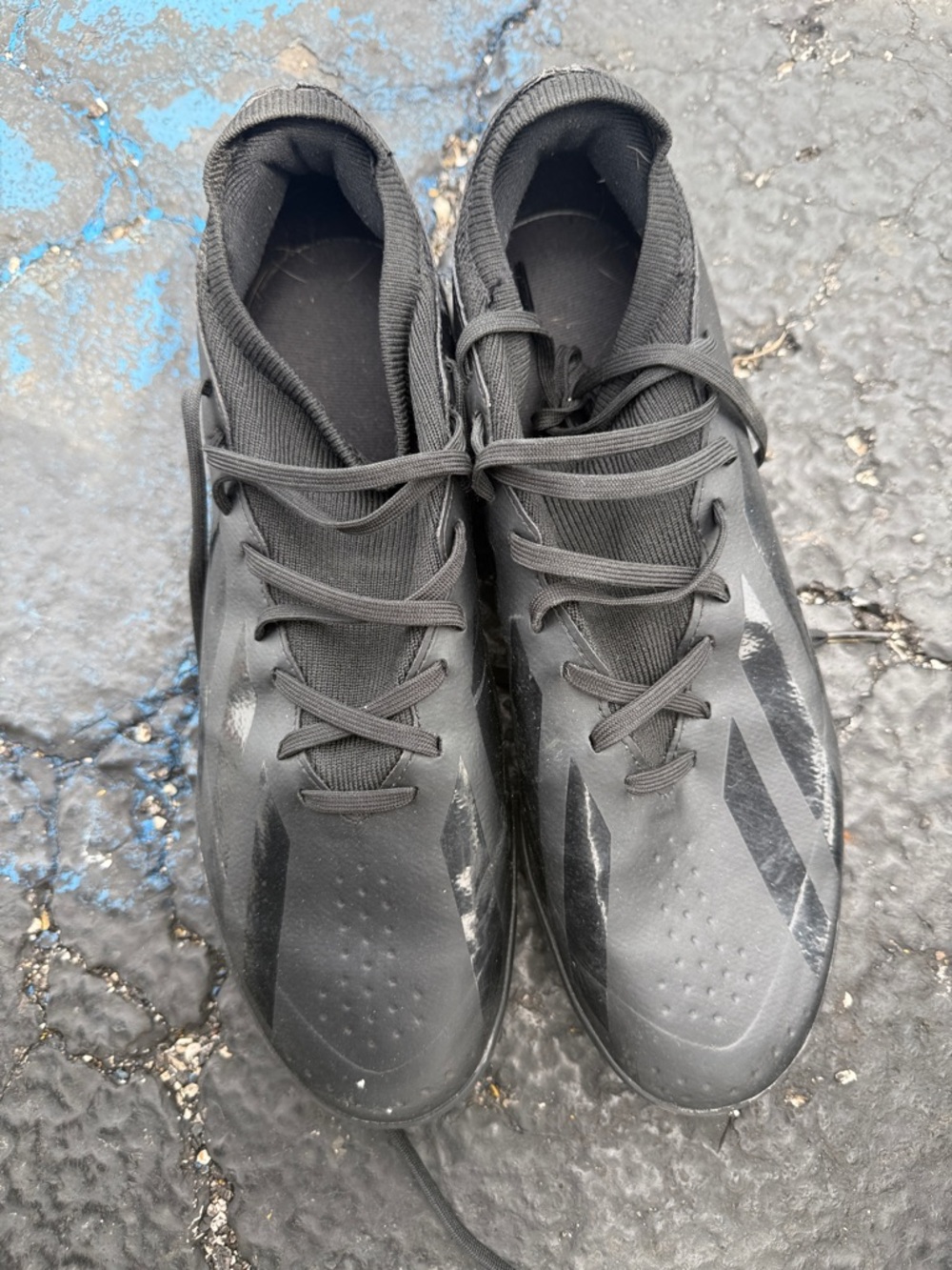 adidas Men's Black Athletic Cleats